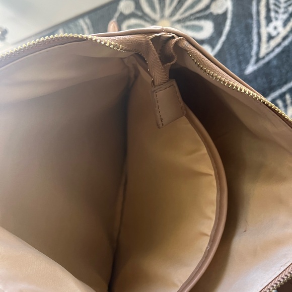 Summer and Rose adjustable strap backpack. - Picture 3 of 4